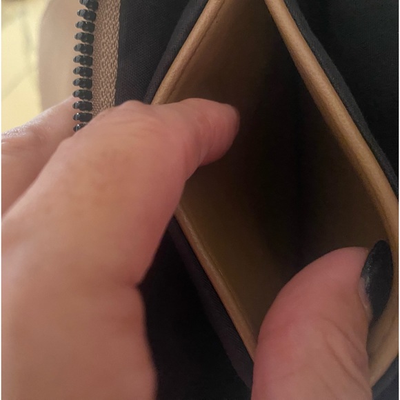 SOLD❌Calista BEE❌ 🐝 -UTIFUL Quilted Crossbody Shoulder Bag Purse - Picture 6 of 12